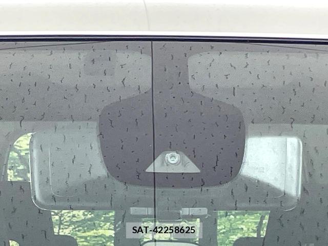 Nissan SERENA 2022-06 8281777-3