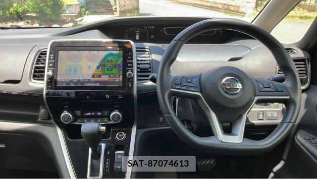 Nissan SERENA 2018-02 8281897-16