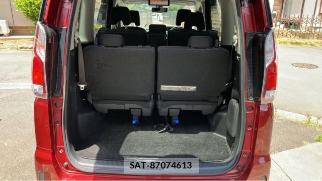 Nissan SERENA 2018-02 8281897-17