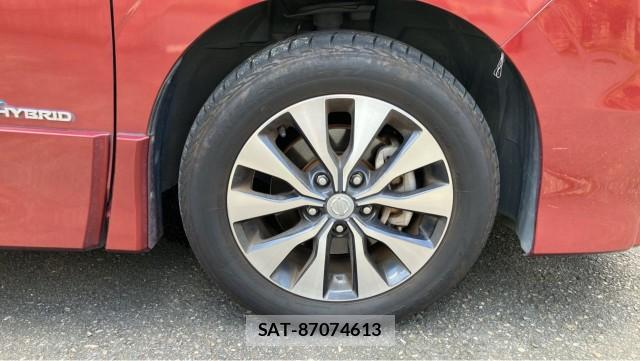 Nissan SERENA 2018-02 8281897-8