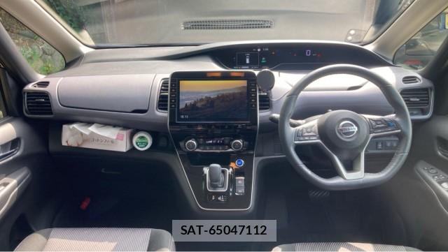 Nissan SERENA 2022-05 8281906-2