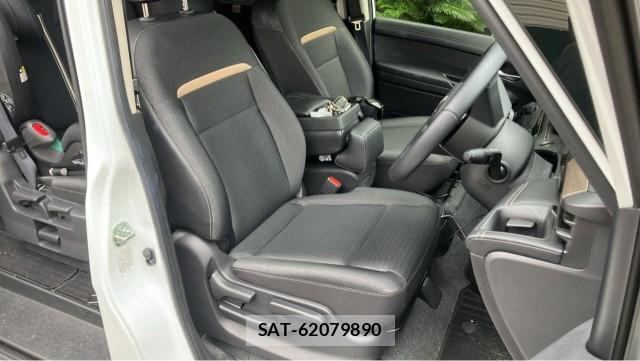 Nissan SERENA 2024-09 8281934-5