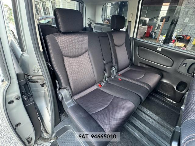 Nissan SERENA 2011-03 8281991-6