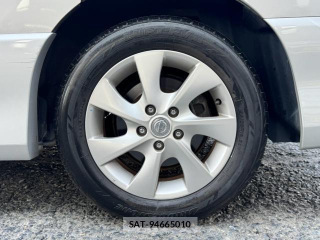 Nissan SERENA 2011-03 8281991-7