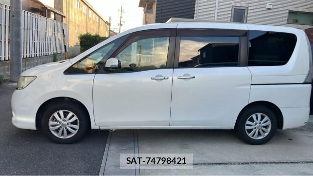 Nissan SERENA 2012-03 8282142-10