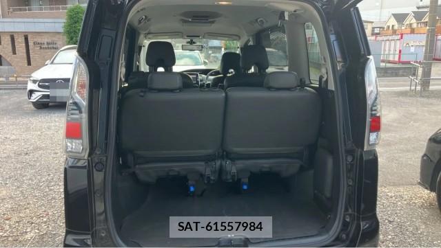 Nissan SERENA 2019-06 8282306-17