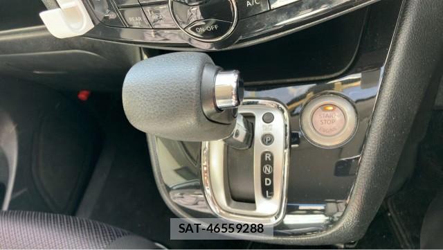 Nissan SERENA 2013-06 8282481-14