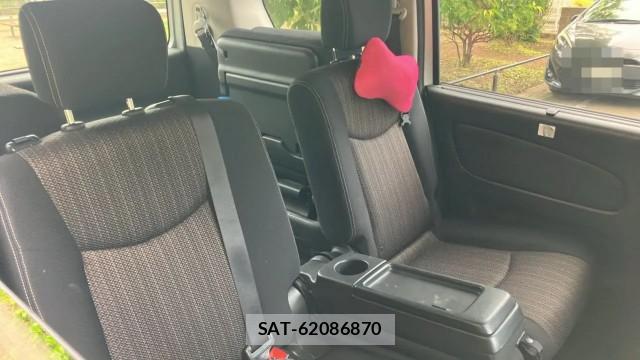 Nissan SERENA 2015-09 8282489-6
