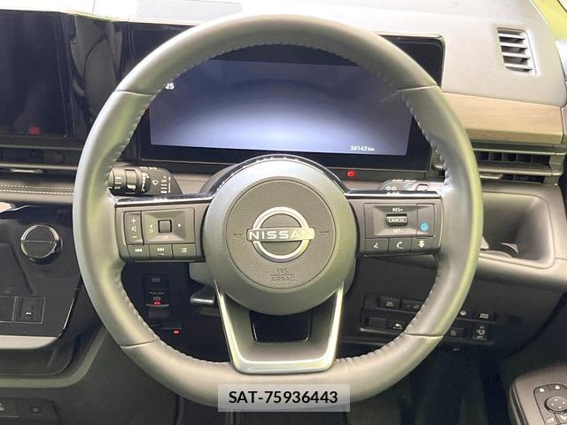 Nissan SERENA 2023-11 8282615-11