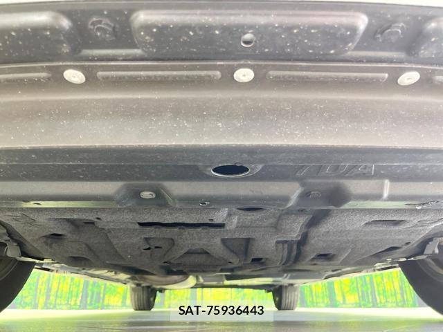 Nissan SERENA 2023-11 8282615-16