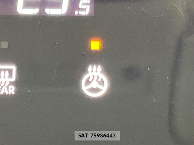 Nissan SERENA 2023-11 8282615-6