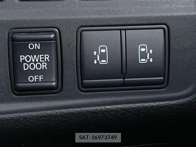 Nissan SERENA 2020-03 8282709-5