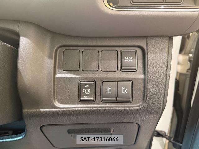 Nissan SERENA 2022-06 8282970-11