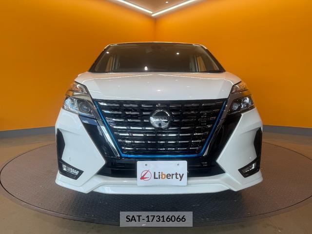Nissan SERENA 2022-06 8282970-15