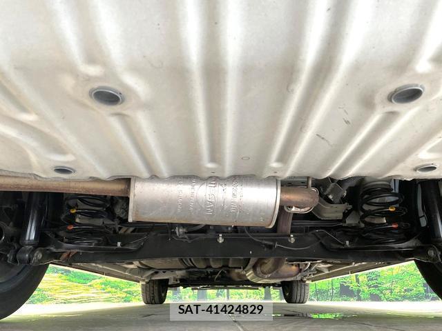 Nissan SERENA 2016-10 8283450-18