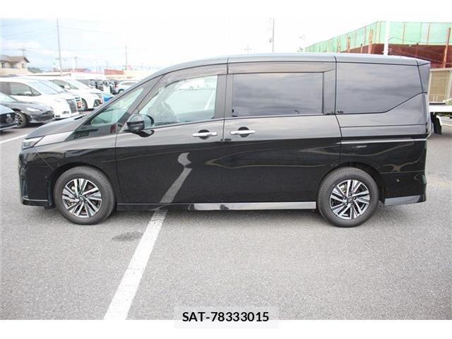 Nissan SERENA 2023-08 8283564-9