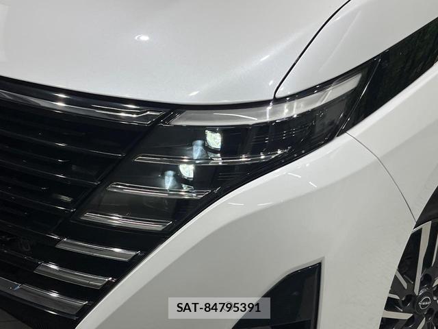 Nissan SERENA 2023-06 8283671-13