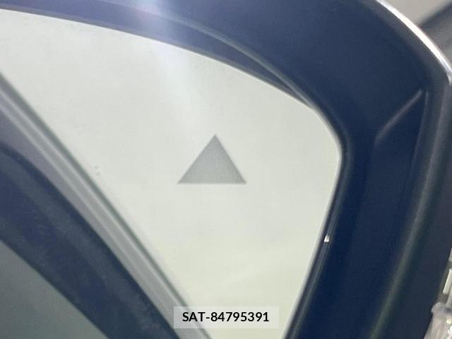 Nissan SERENA 2023-06 8283671-6
