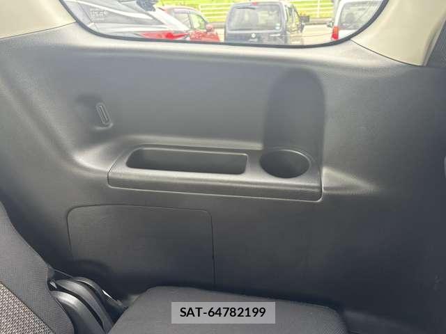 Nissan SERENA 2016-01 8284138-11