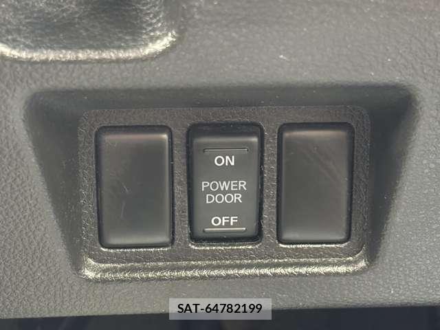 Nissan SERENA 2016-01 8284138-19