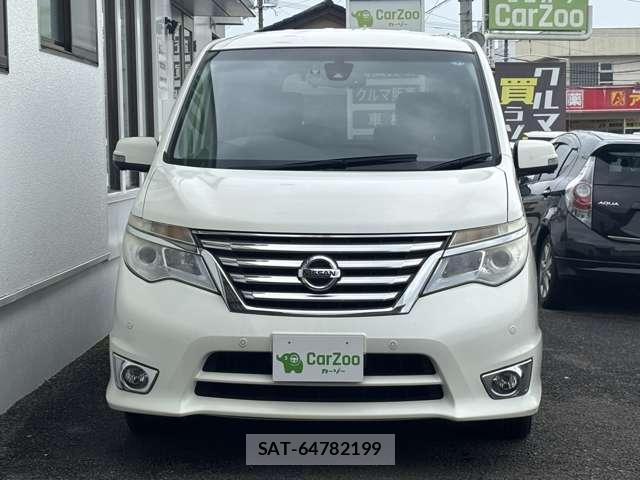 Nissan SERENA 2016-01 8284138-5