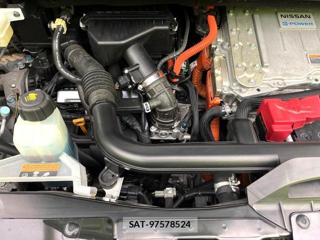 Nissan SERENA 2018-04 8284156-18
