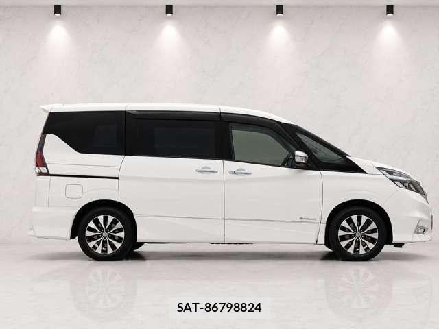 Nissan SERENA 2017-02 8284179-1