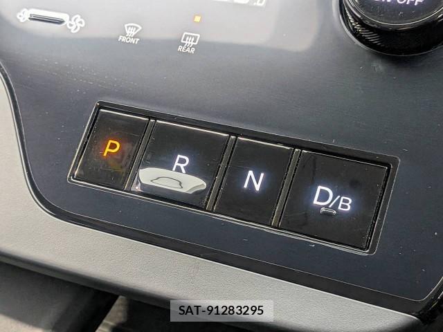 Nissan SERENA 2023-06 8284257-9