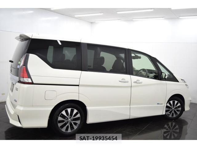 Nissan SERENA 2017-06 8284325-8
