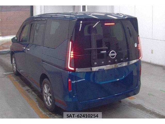 Nissan SERENA 2023-08 8284684-4