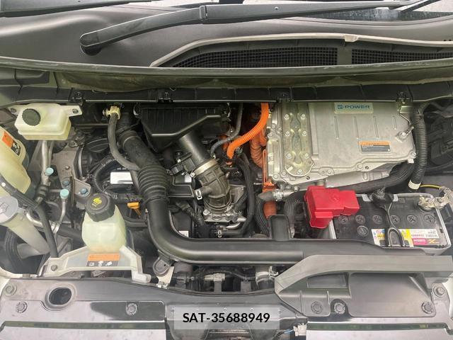 Nissan SERENA 2019-09 8284900-18