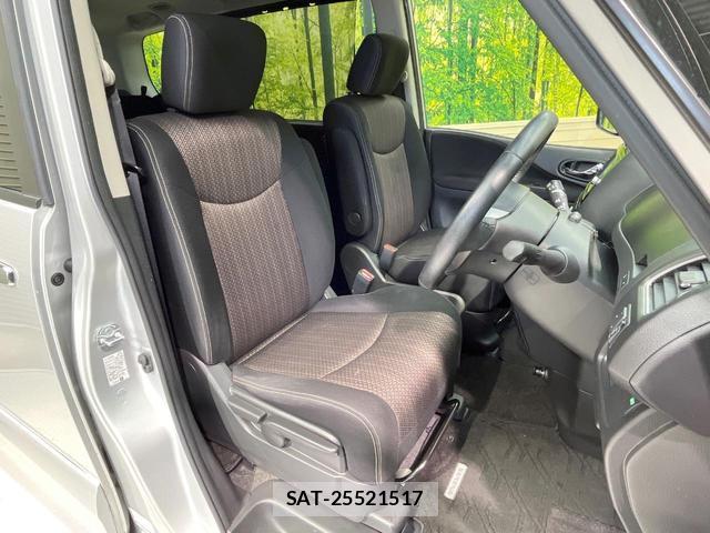 Nissan SERENA 2014-09 8284948-7
