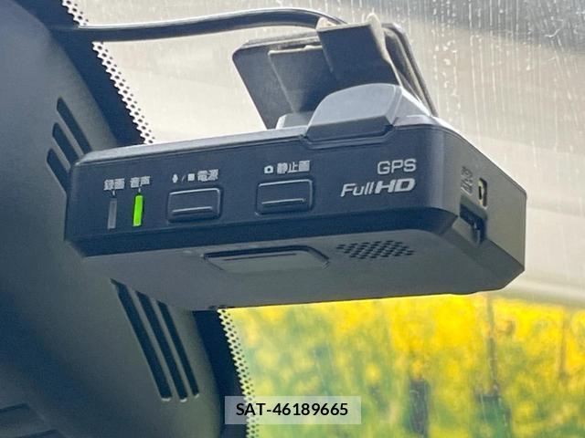 Nissan SERENA 2016-12 8284952-5