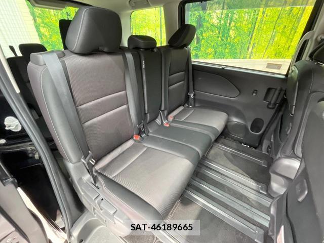 Nissan SERENA 2016-12 8284952-8