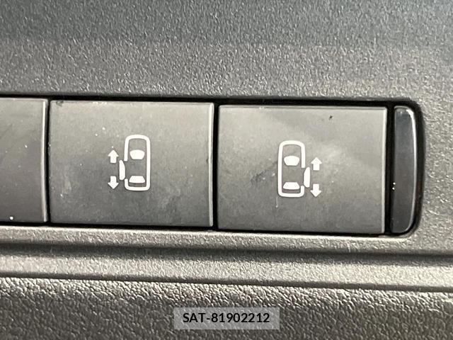 Nissan SERENA 2023-03 8284956-4