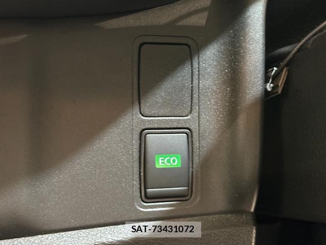 Nissan SERENA 2019-06 8285020-10