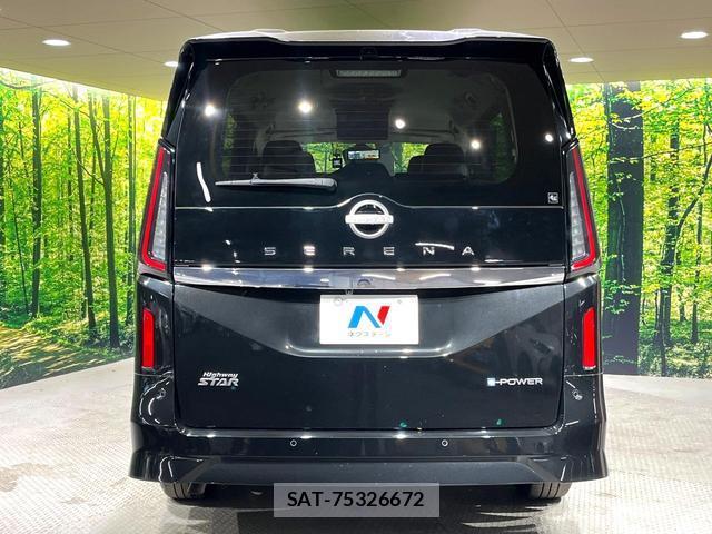 Nissan SERENA 2024-09 8285213-15