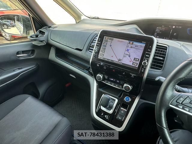 Nissan SERENA 2018-05 8285446-10