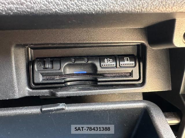 Nissan SERENA 2018-05 8285446-15