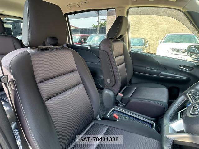 Nissan SERENA 2018-05 8285446-6