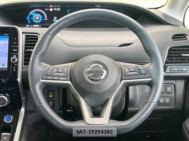 Nissan SERENA 2018-09 8285468-11