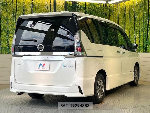 Nissan SERENA 2018-09 8285468-15