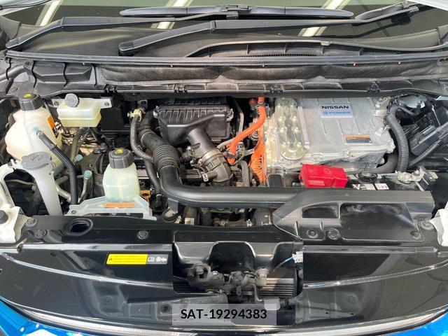 Nissan SERENA 2018-09 8285468-18