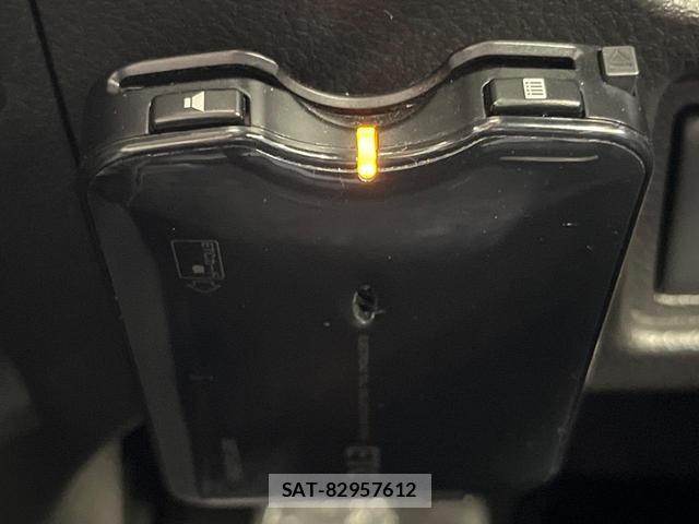 Nissan SERENA 2013-09 8285503-5