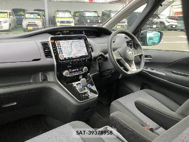 Nissan SERENA 2022-07 8285587-5