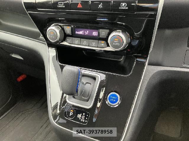 Nissan SERENA 2022-07 8285587-9