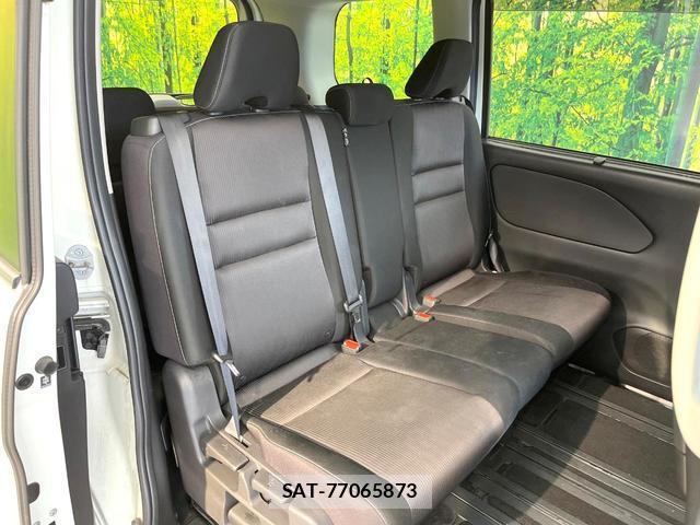 Nissan SERENA 2018-03 8285631-8