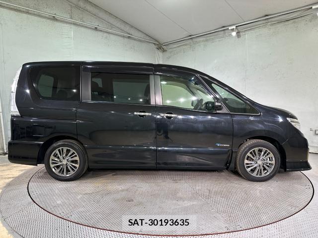 Nissan SERENA 2014-03 8285868-15