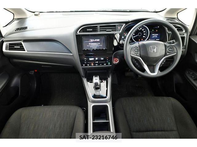 Honda SHUTTLE 2021-06 8284846-2