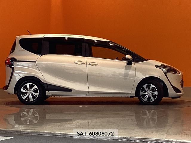 Toyota SIENTA 2021-06 8276740-6